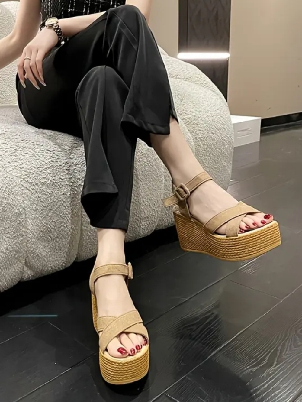 NEW! Sandy Color Platform Wedge Sandals Sz 6.5 - Picture 2 of 3
